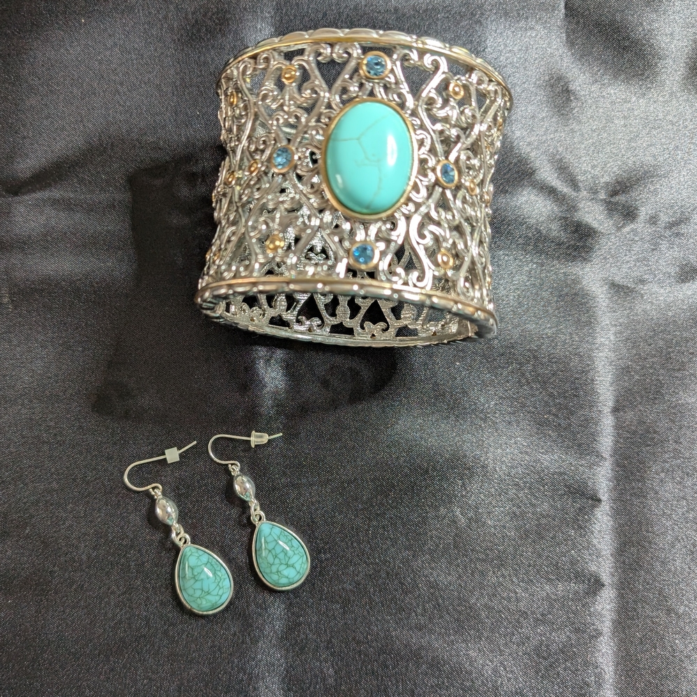 Silver and Turquoise Jewelry Set